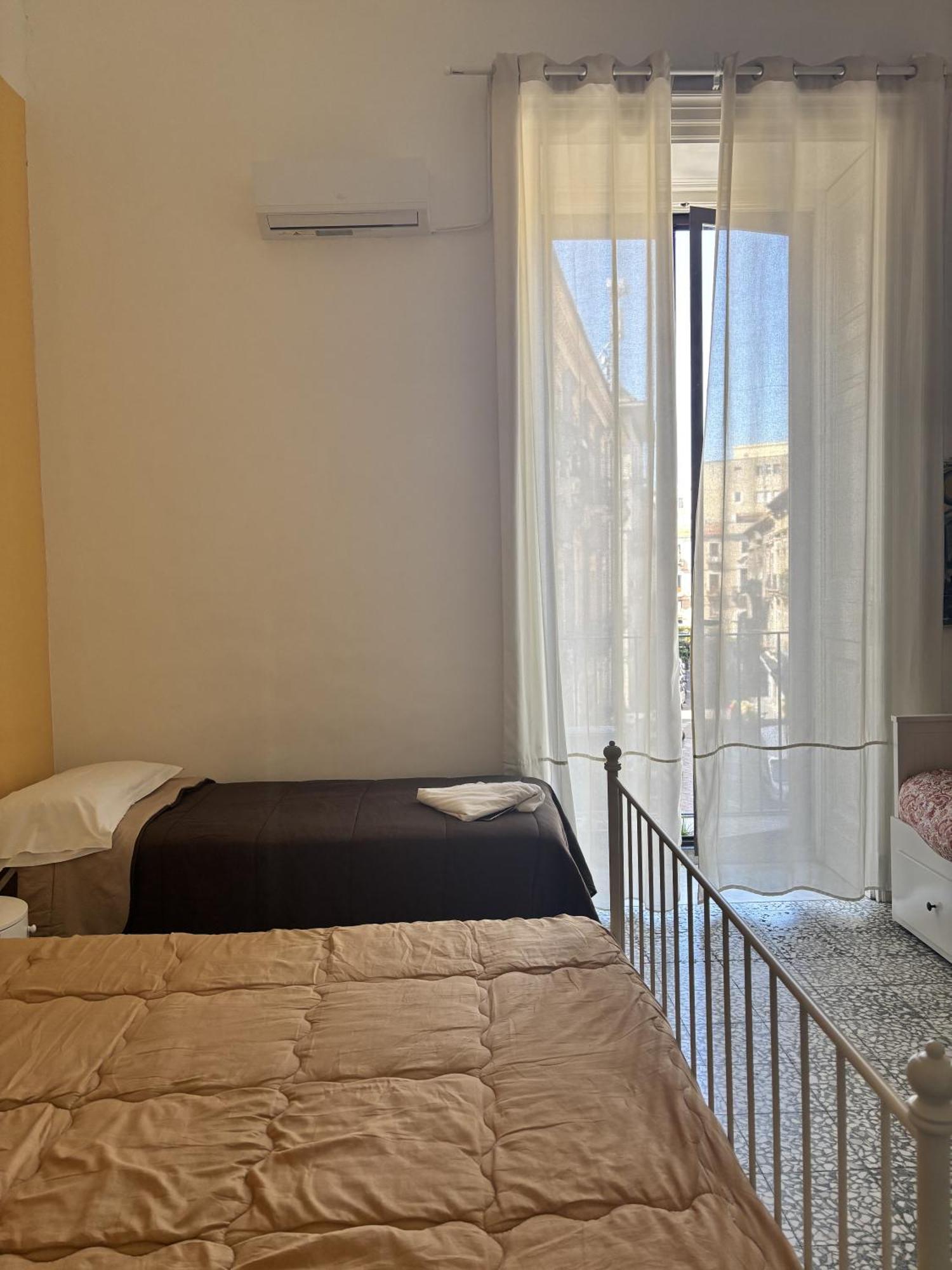 Il Teatro Rooms Catania Exterior photo